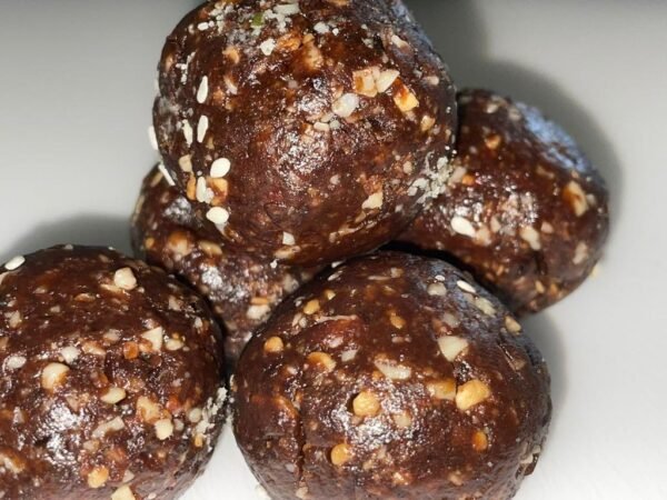 Peanut butter bliss balls