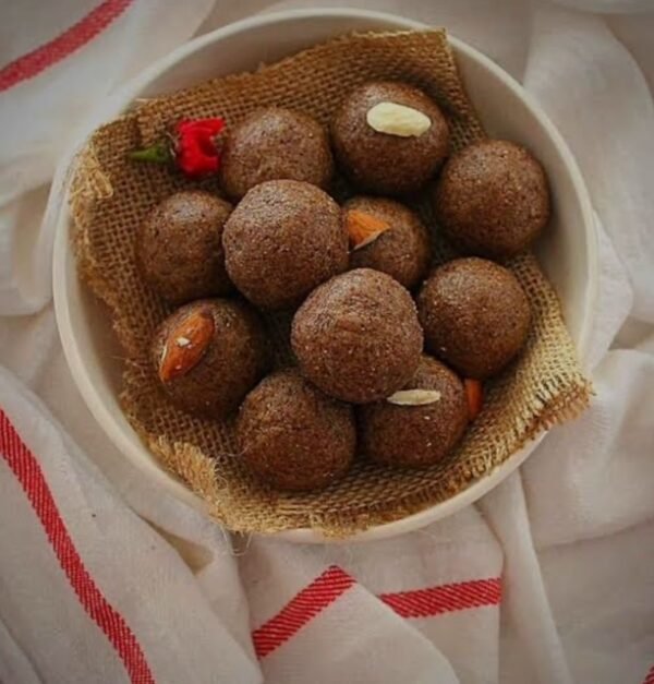 Flax Seeds Balls (Alsi Pinni)